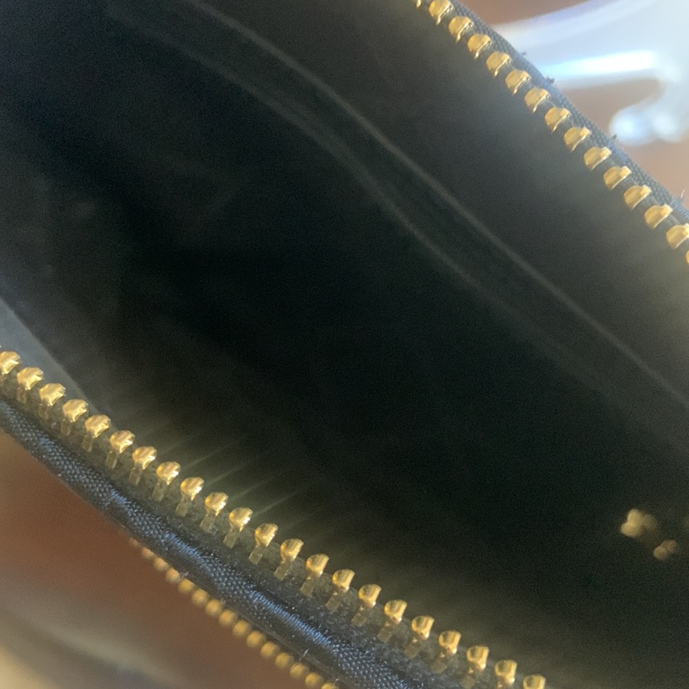 EUC Authentic Michael Kors crossbody purse - Picture 6 of 10